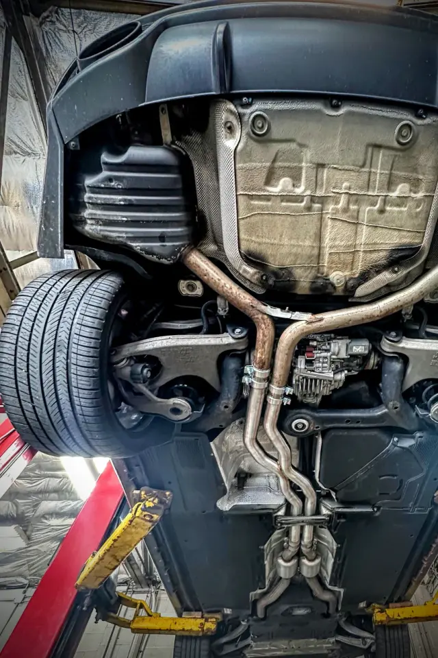 Engine component inspection by a master technician